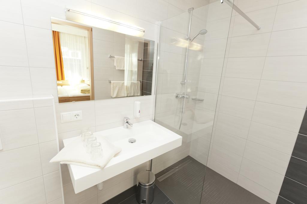 Bed & Breakfast Garni Gletschertor Otztal-Bahnhof