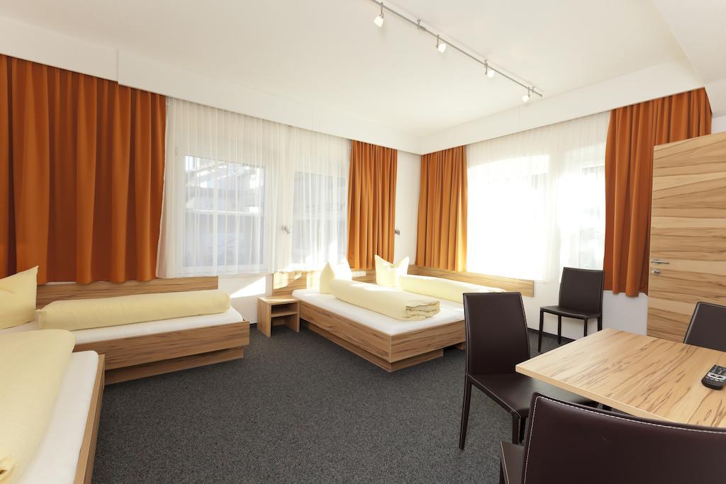 Frühstückspension Garni Gletschertor Ötztal-Bahnhof
